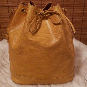 Authentic Louis Vuitton epi bag